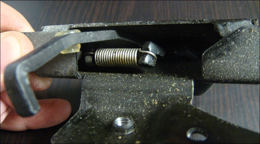 Bmw trunk lock broken